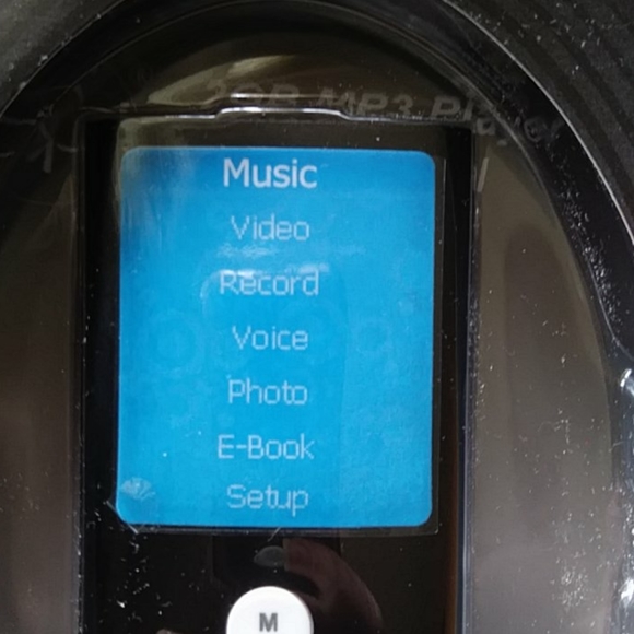 MP3 Player - Picture 2 of 5